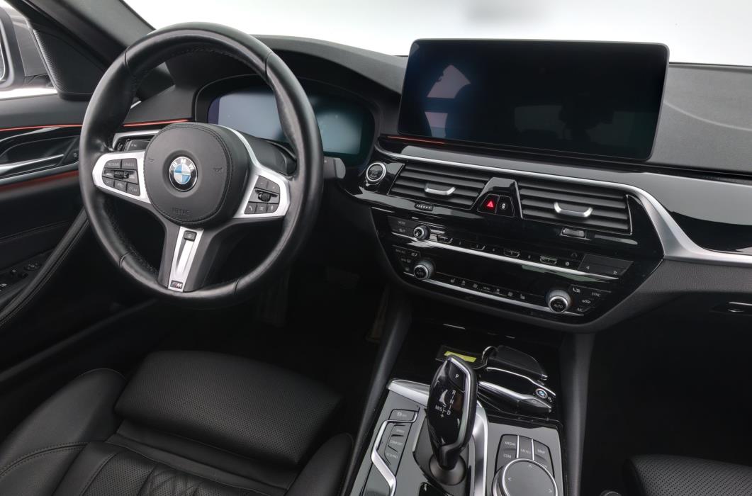BMW 520 2021
