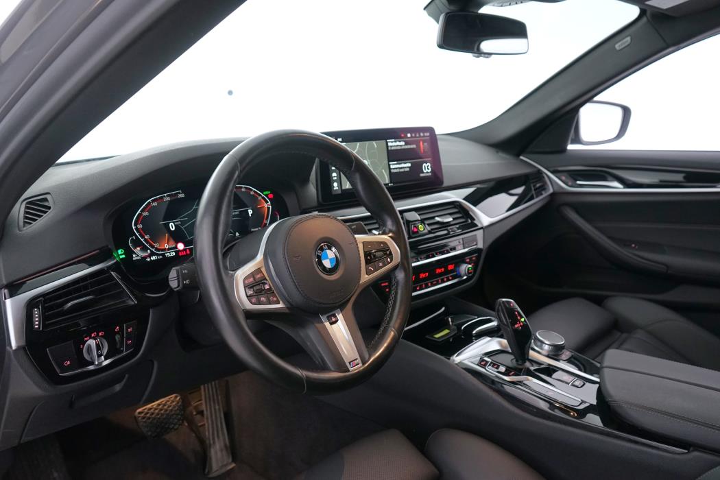 BMW 520 2021