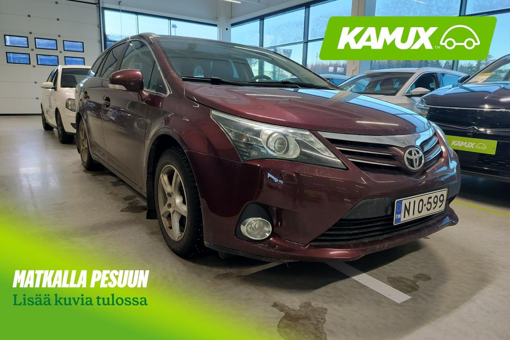 Toyota Avensis 2012
