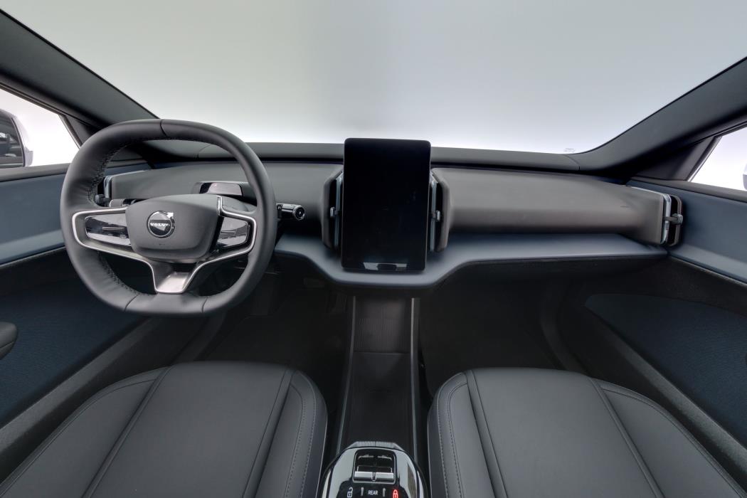 Volvo EX30 2024