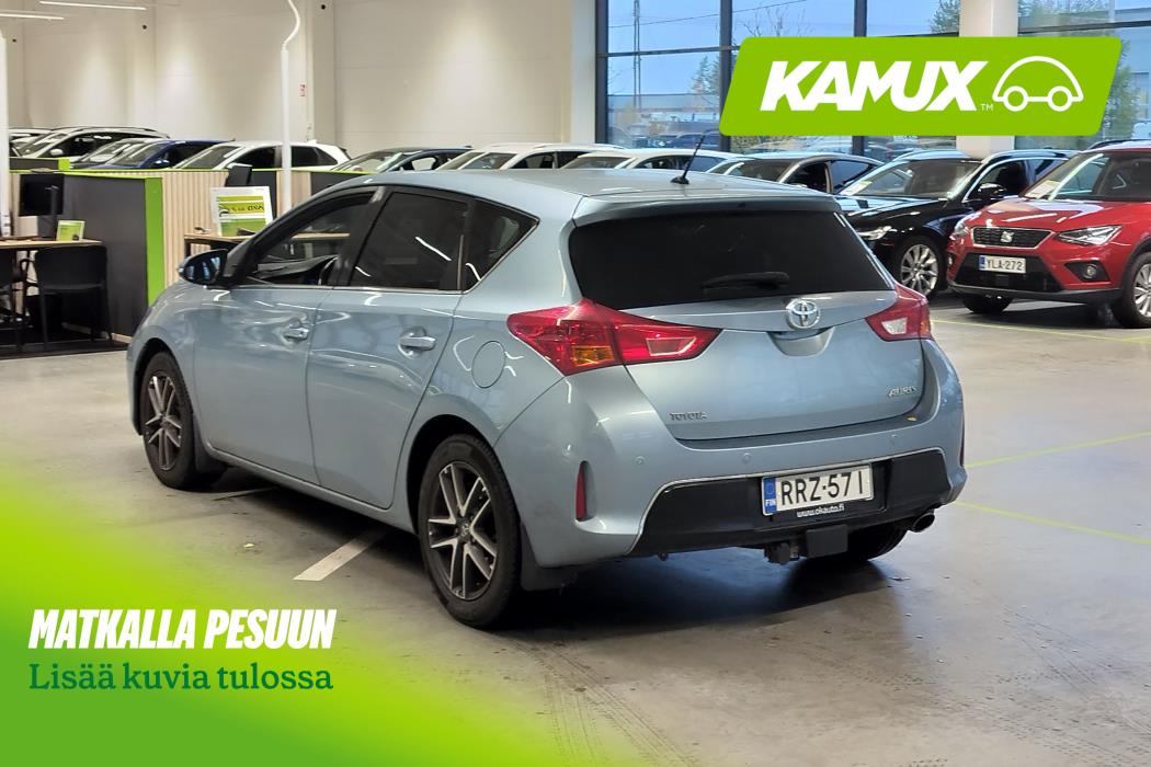 Toyota Auris 2014