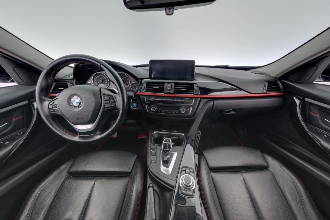BMW 335 2012