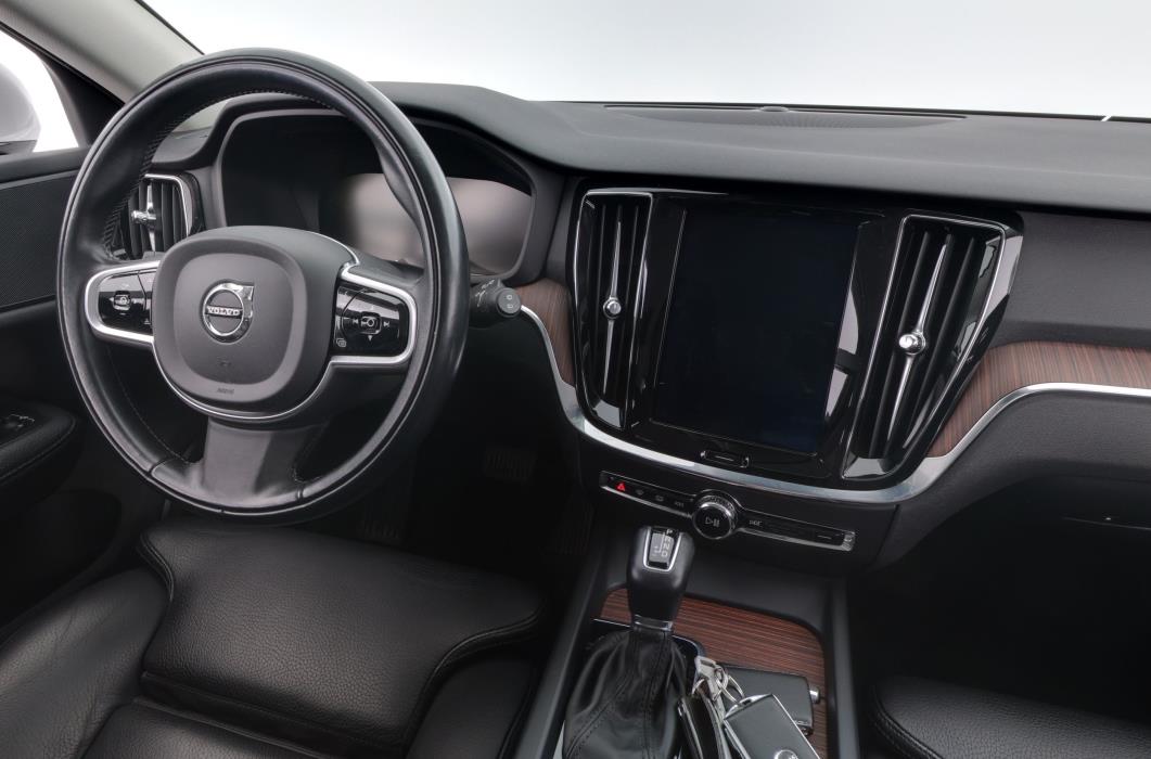 Volvo V60 2020