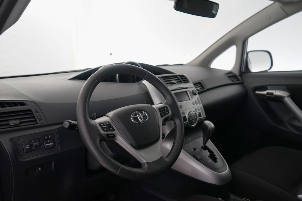 Toyota Verso 2012