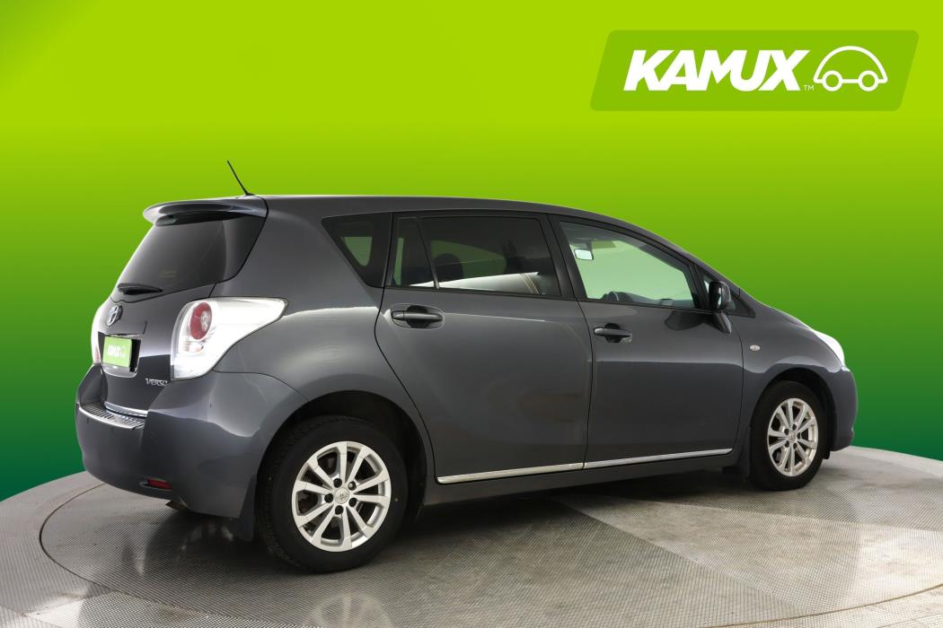 Toyota Verso 2012