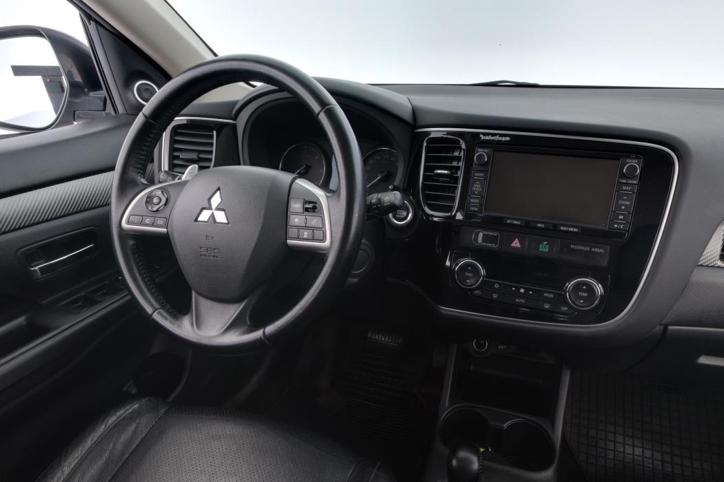 Mitsubishi Outlander 2015