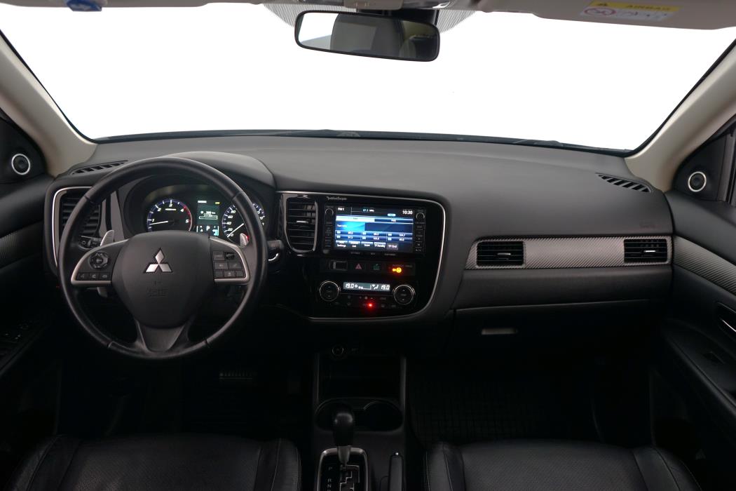 Mitsubishi Outlander 2015