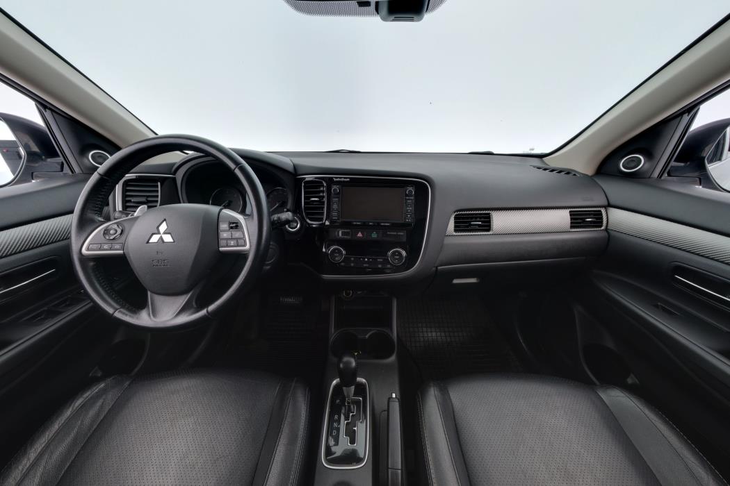 Mitsubishi Outlander 2015