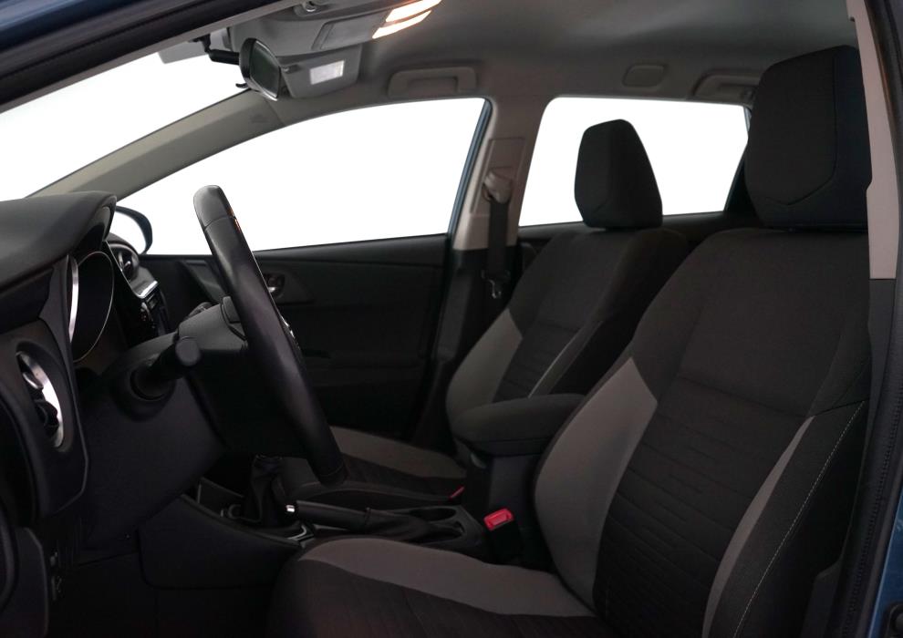 Toyota Auris 2015