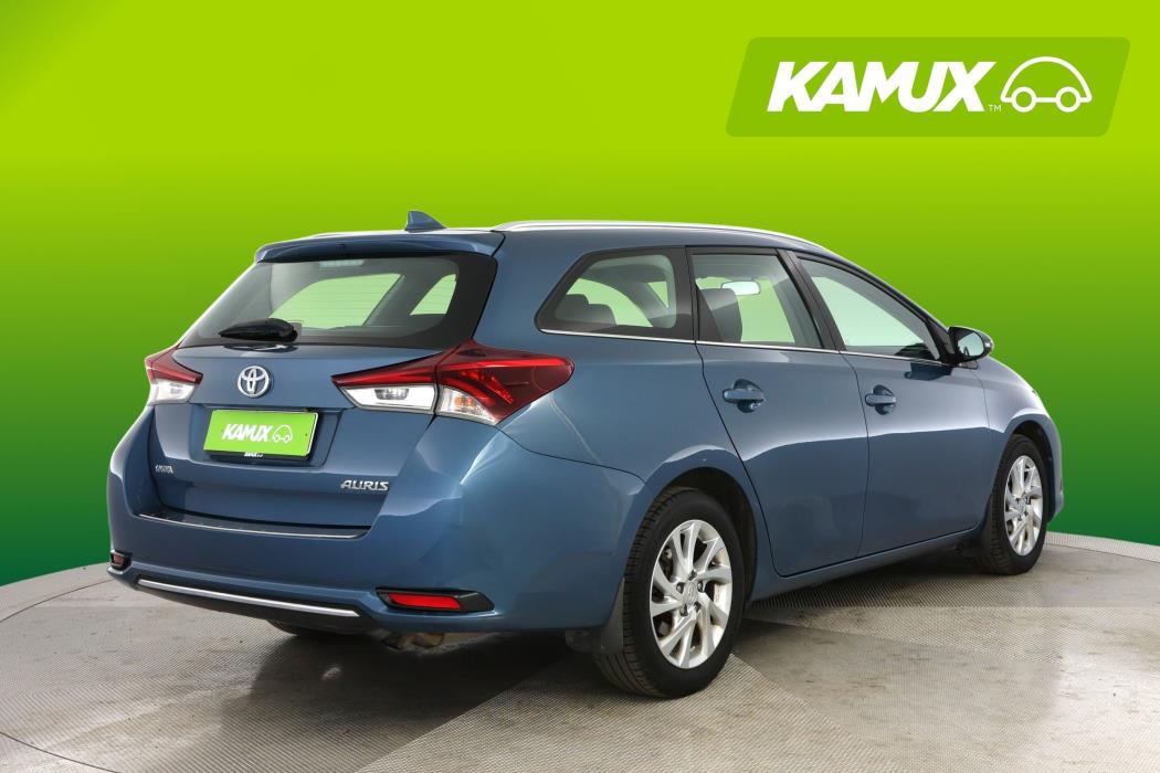 Toyota Auris 2015