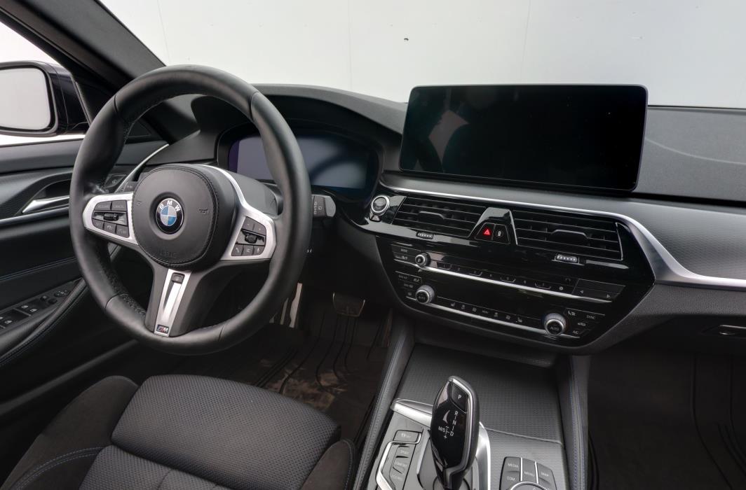 BMW 520 2021