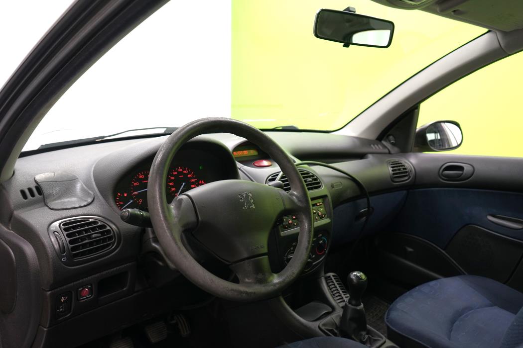 Peugeot 206 2003