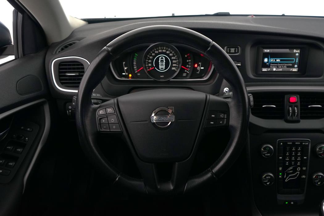 Volvo V40 2013