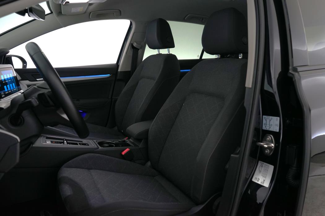 Volkswagen Golf 2021