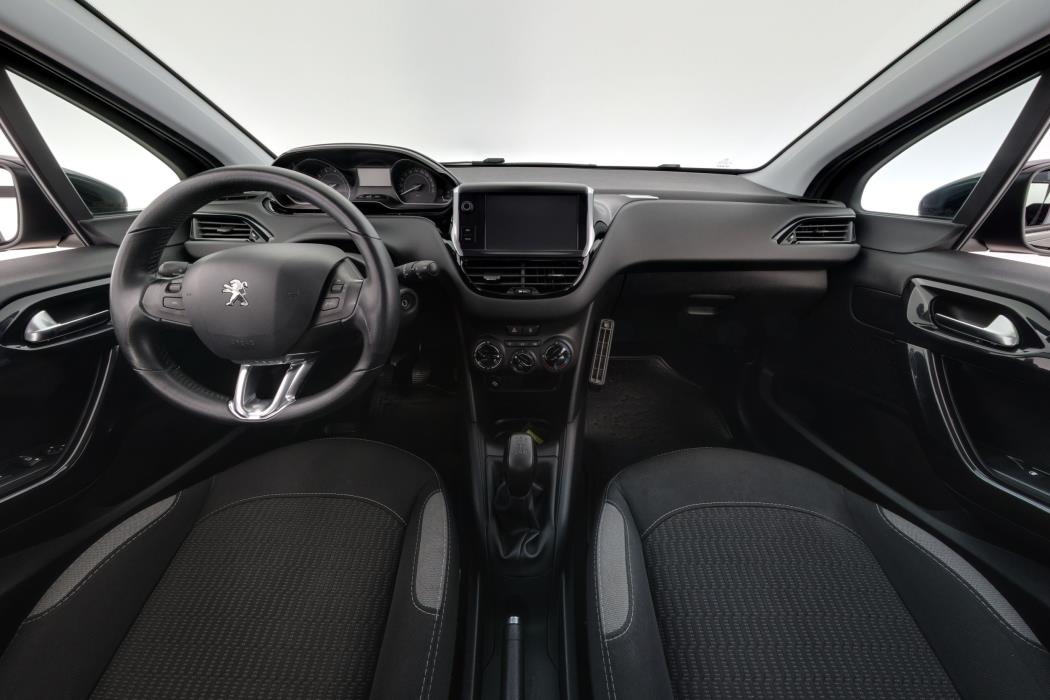 Peugeot 208 2016
