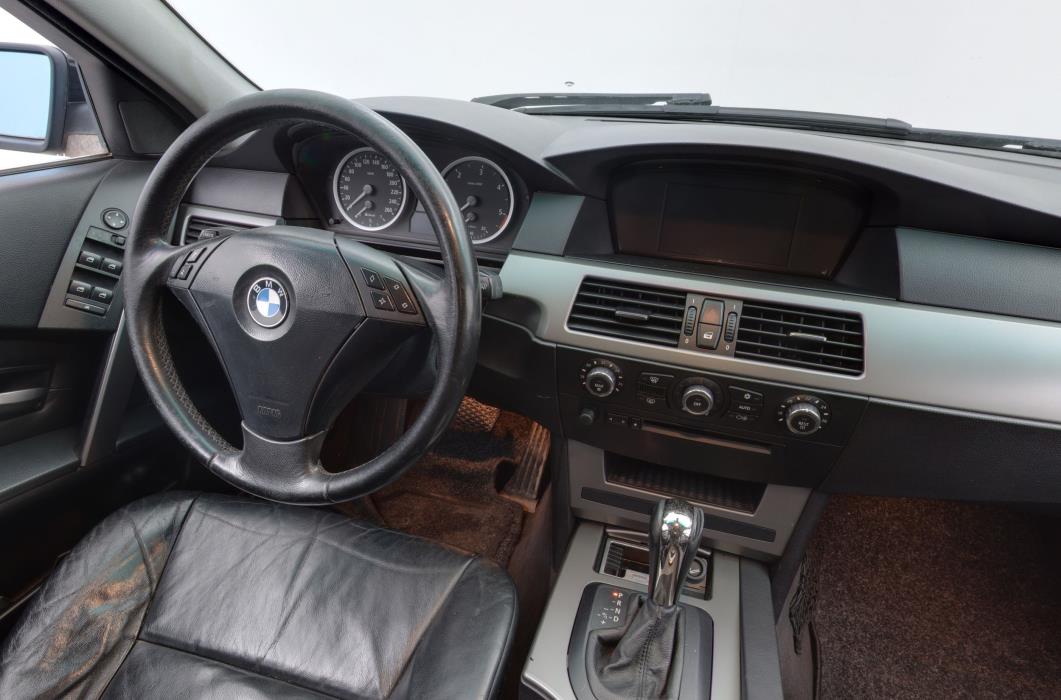 BMW 530 2005