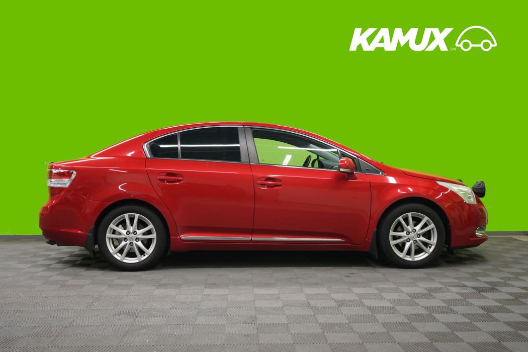 Toyota Avensis 2011