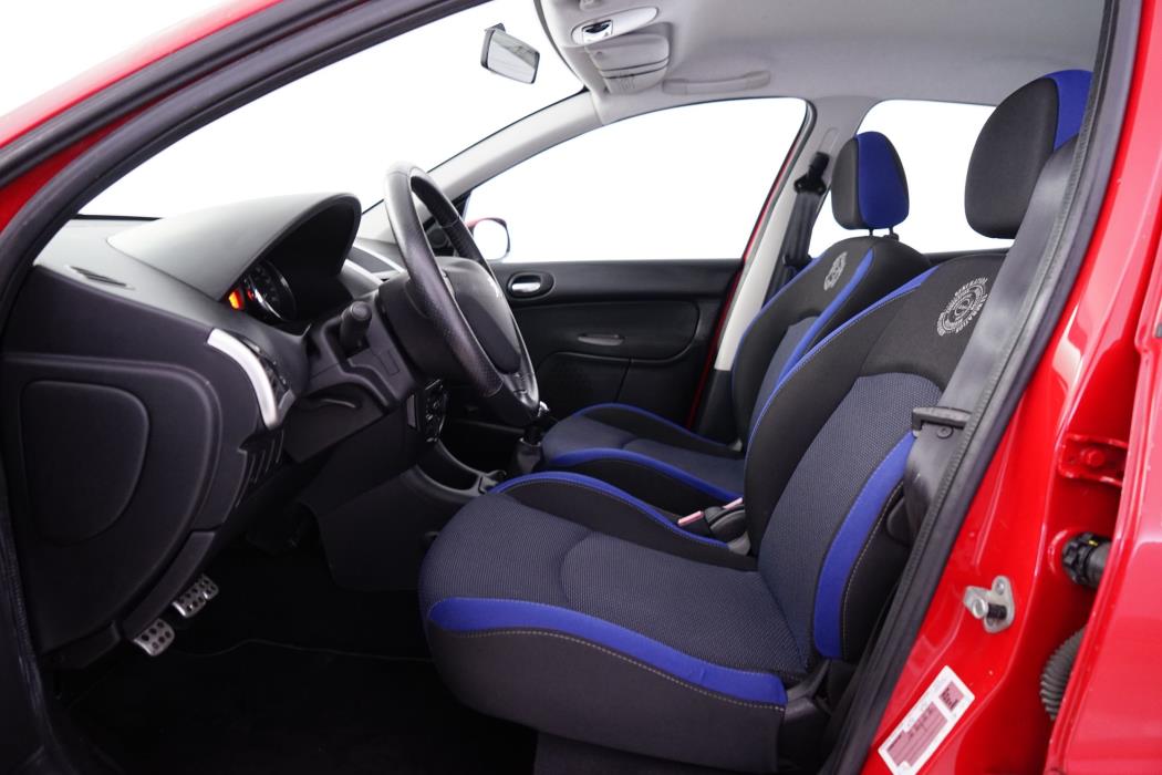 Peugeot 206+ 2012