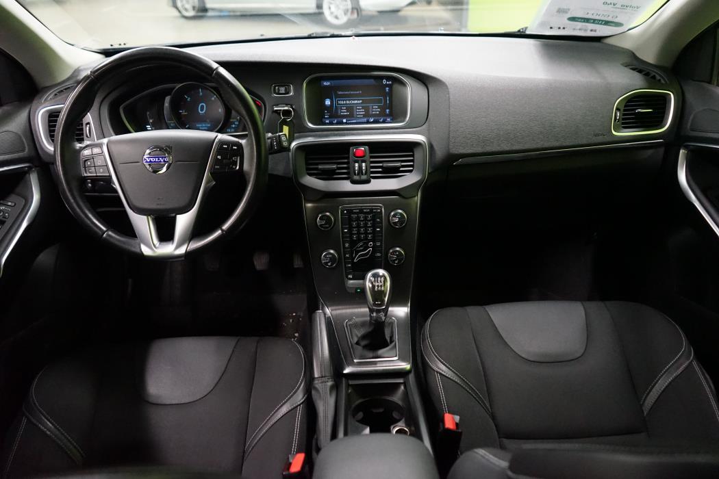 Volvo V40 2013