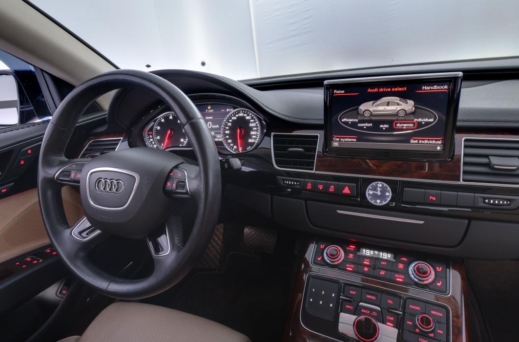 Audi A8 2013