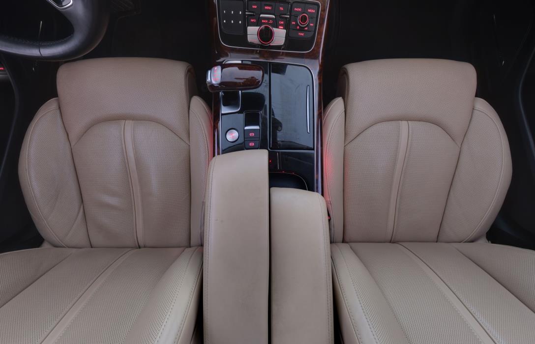 Audi A8 2013