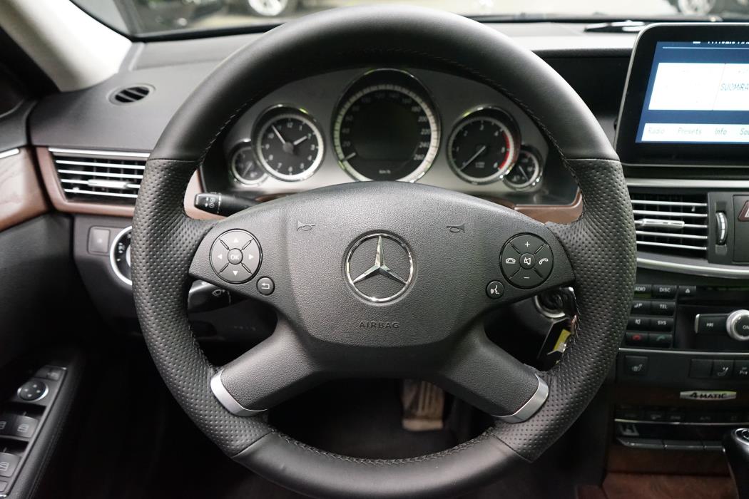 Mercedes-Benz E 2011