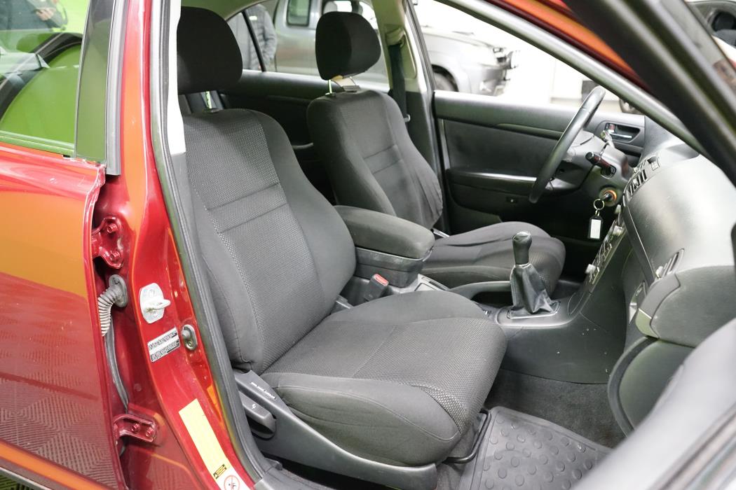 Toyota Avensis 2003