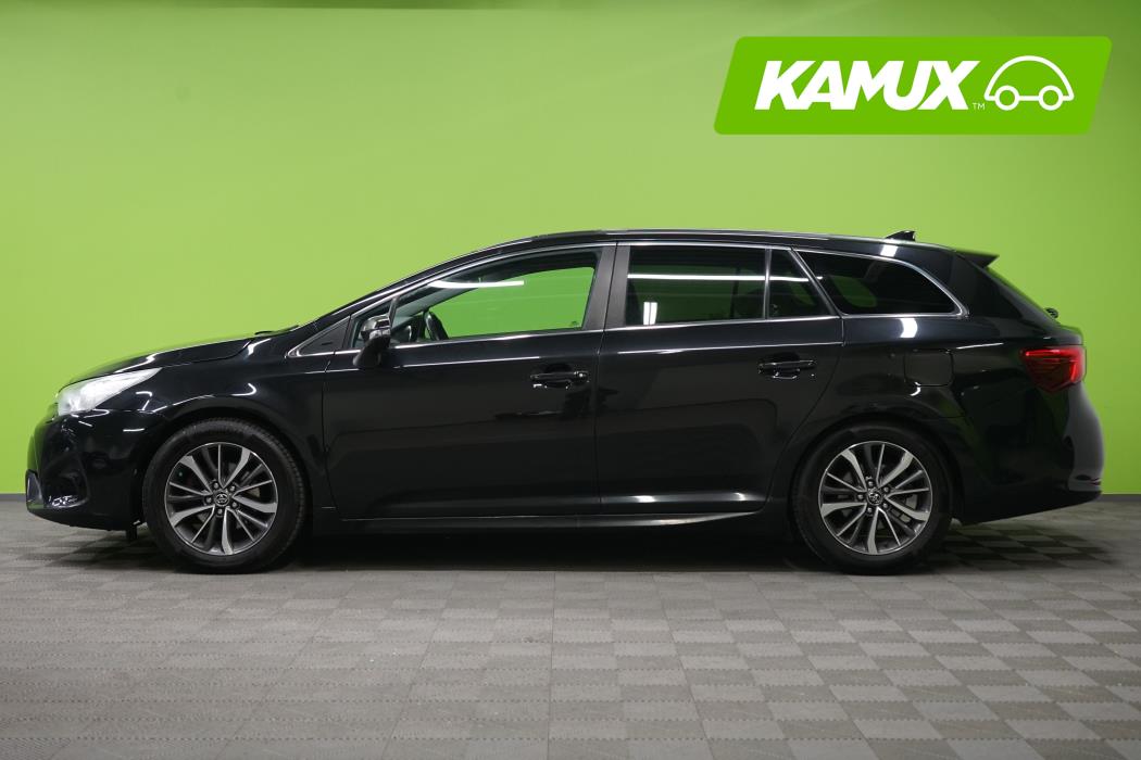 Toyota Avensis 2015