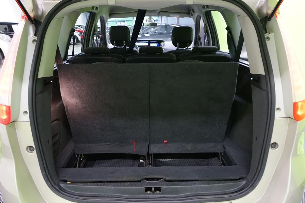 Renault Grand Scenic 2011