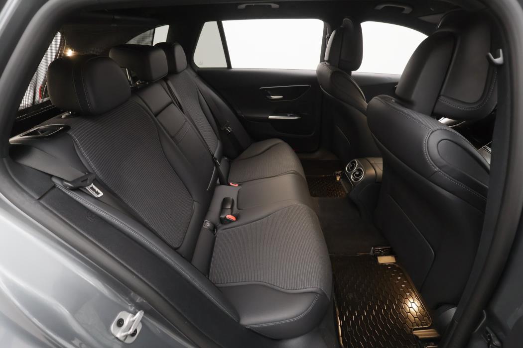 Mercedes-Benz C 2023