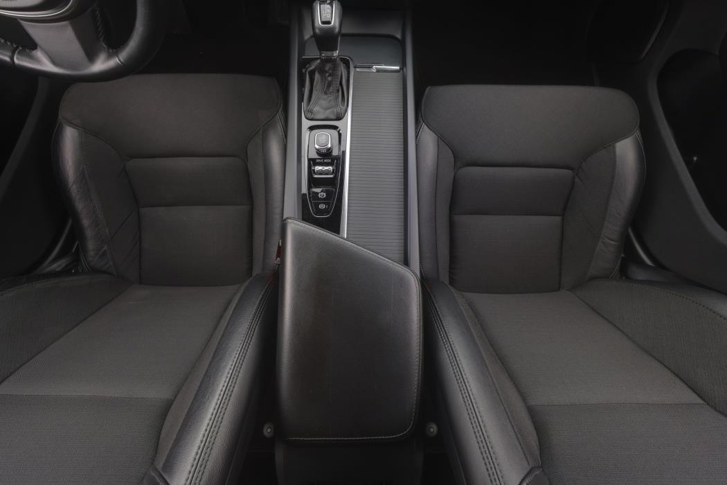 Volvo V60 2020