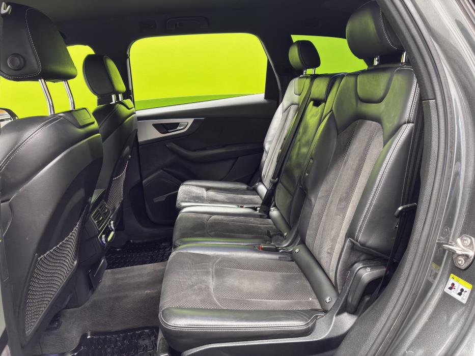 Audi Q7 2016