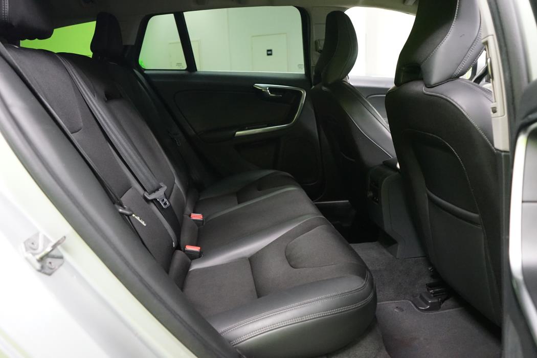 Volvo V60 2017