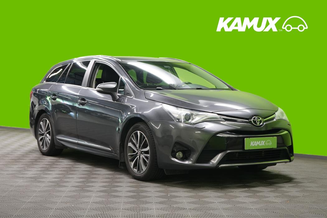 Toyota Avensis 2015