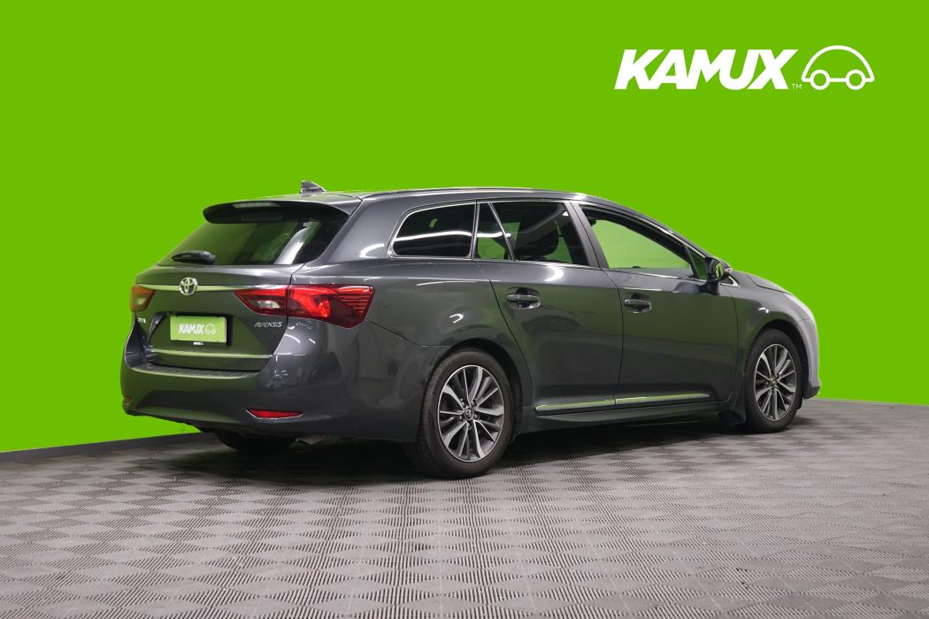 Toyota Avensis 2015