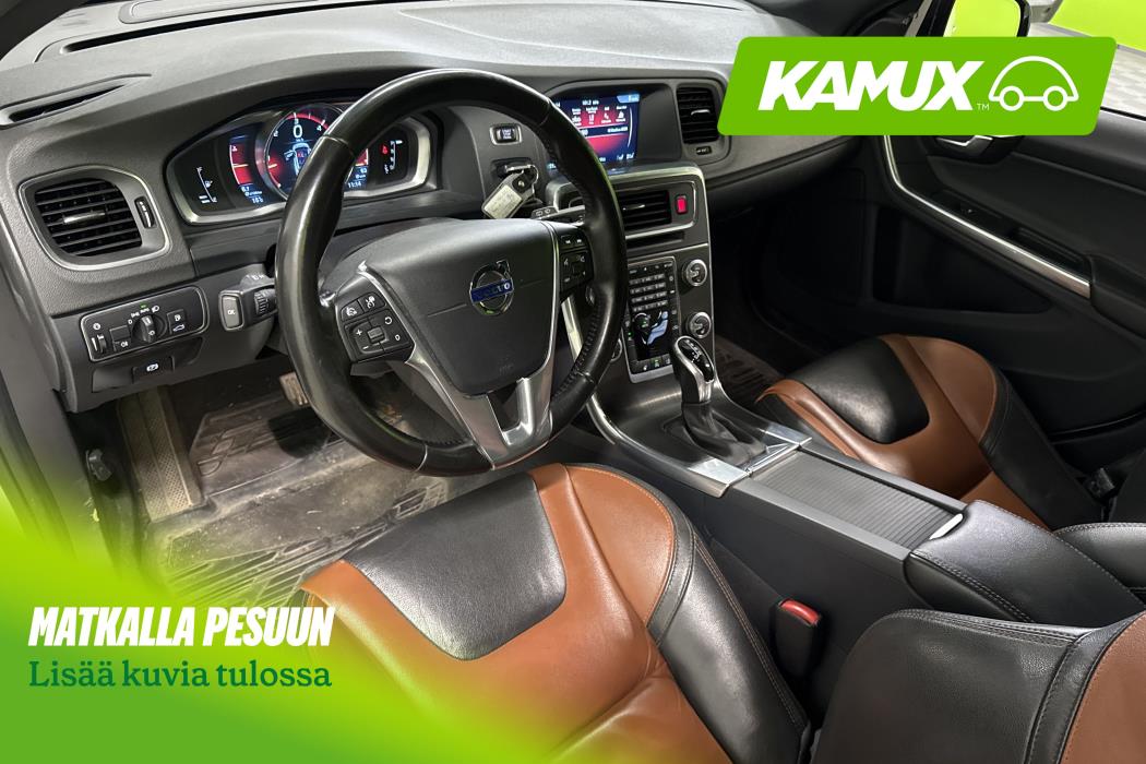 Volvo V60 Cross Country 2015