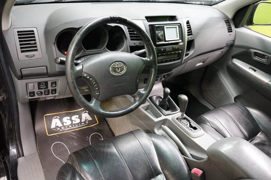 Toyota Hilux 2011