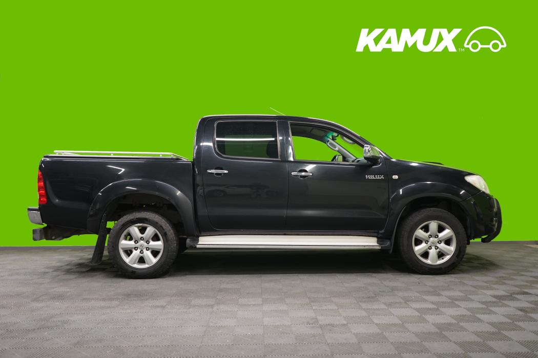 Toyota Hilux 2011