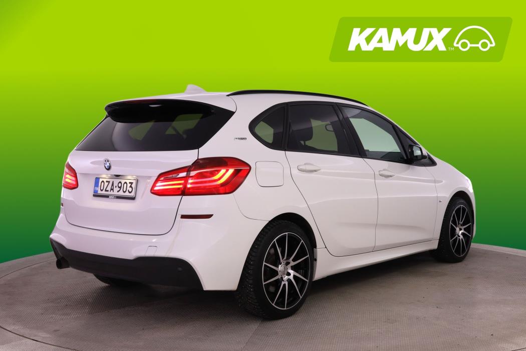 BMW 225 2016