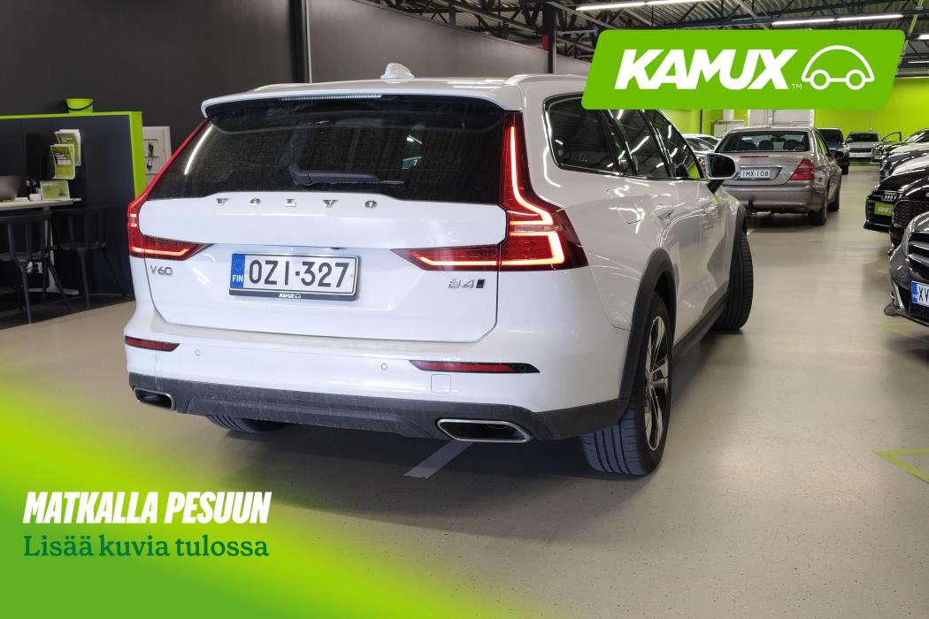 Volvo V60 Cross Country 2022