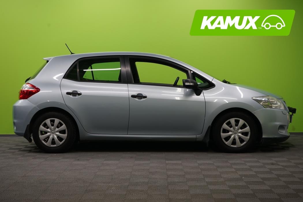 Toyota Auris 2012