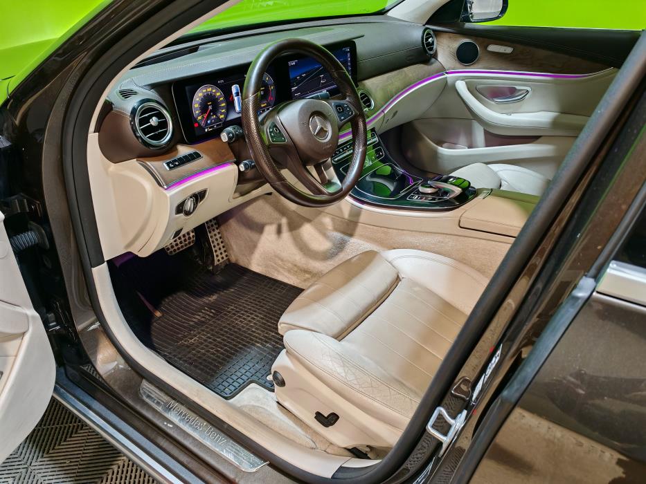 Mercedes-Benz E 2017