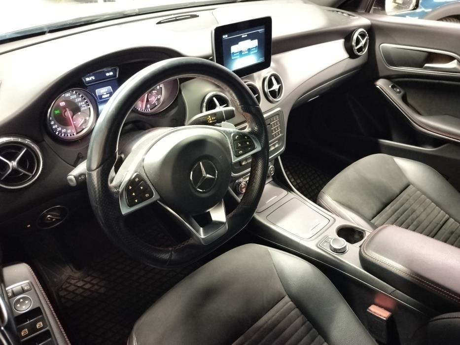 Mercedes-Benz CLA 2015