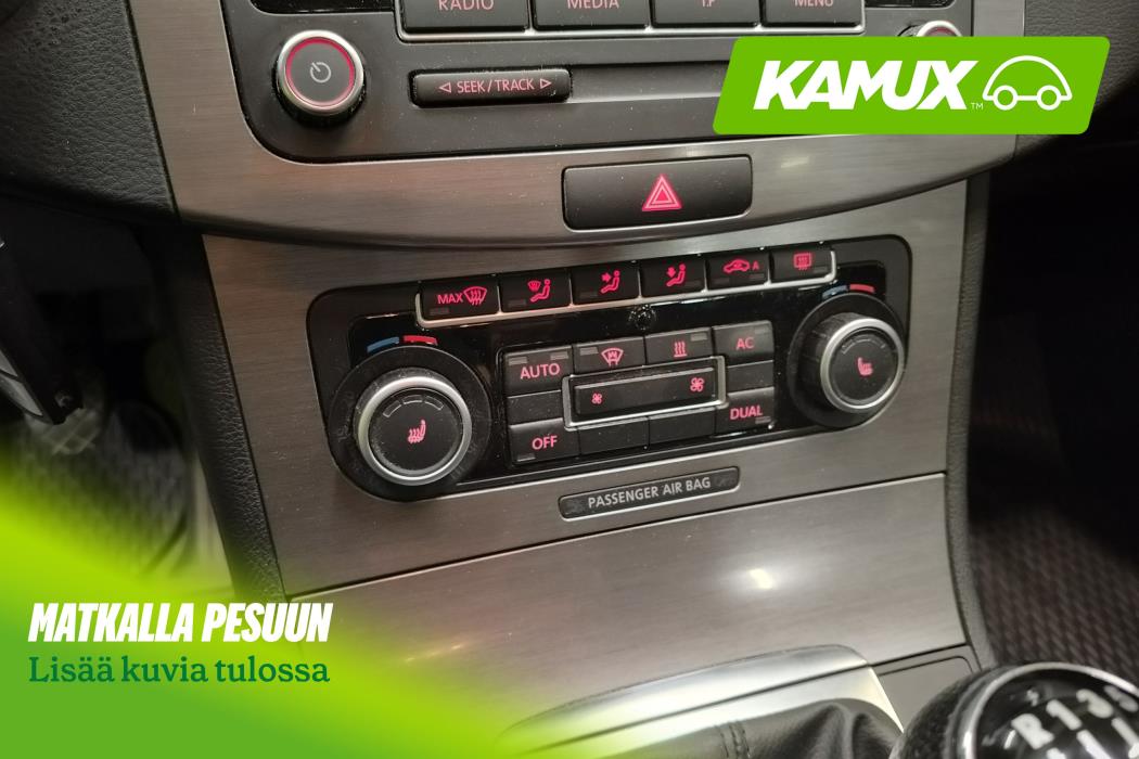 Volkswagen Passat 2011