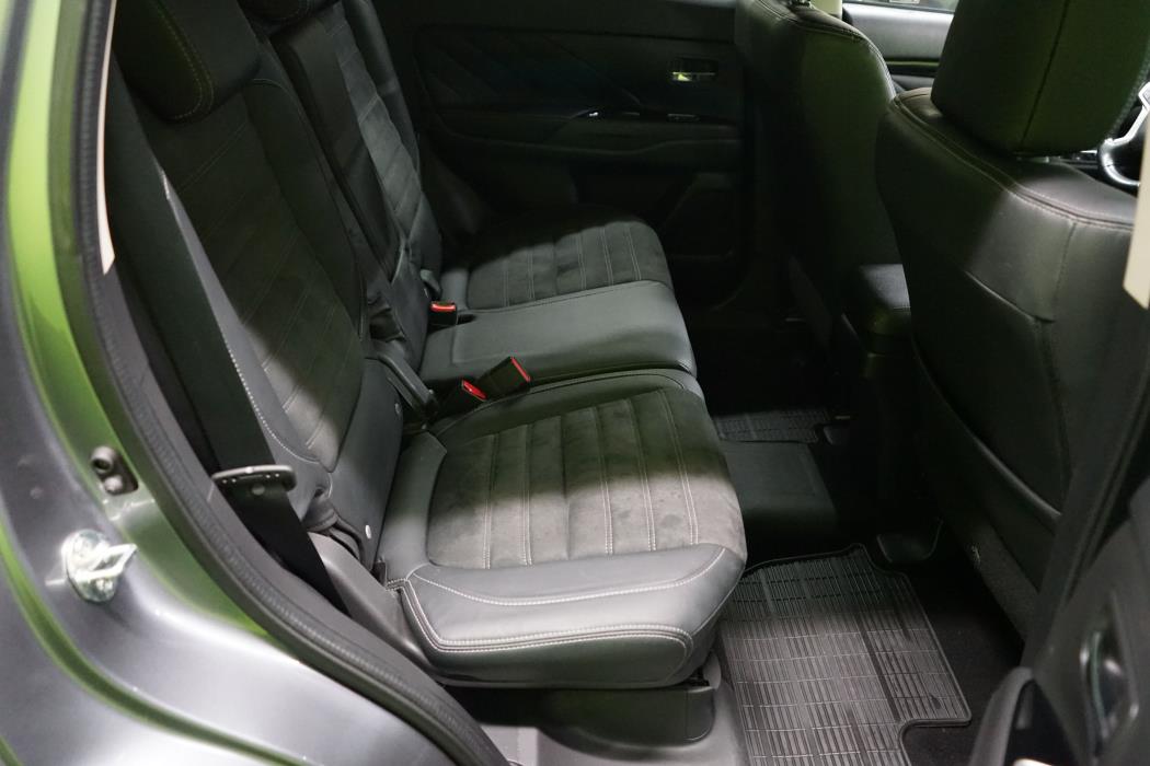 Mitsubishi Outlander PHEV 2017