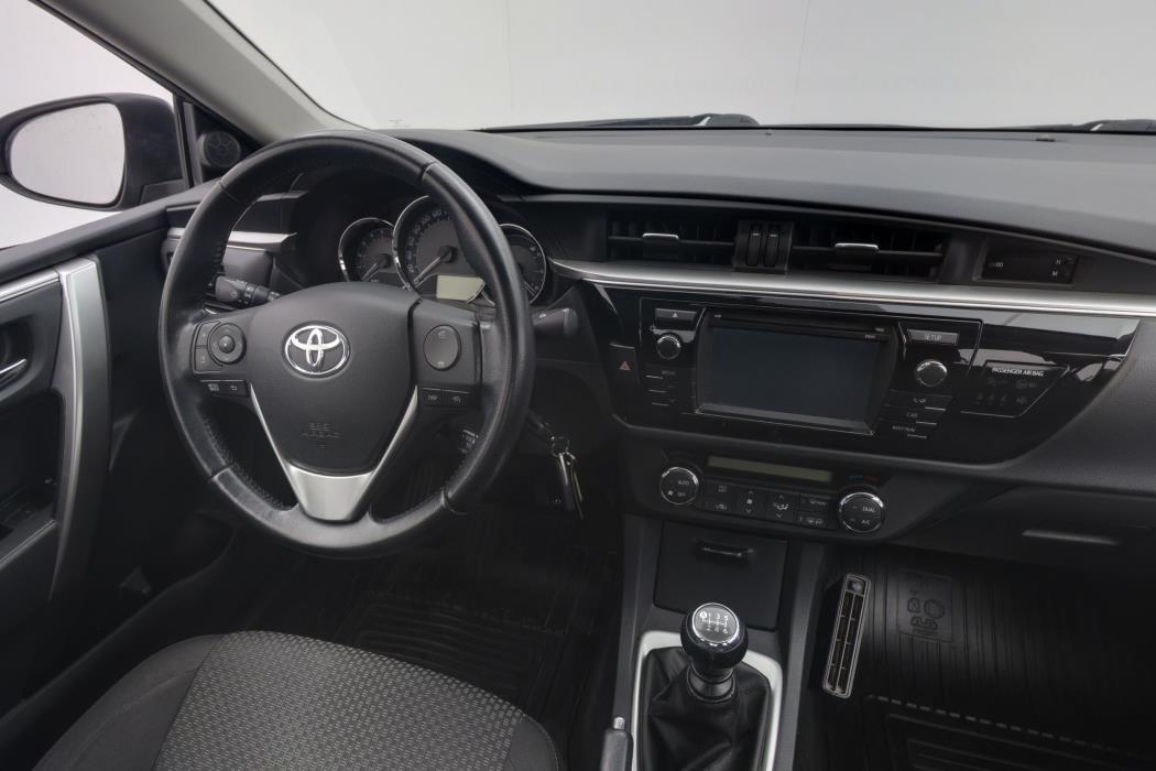 Toyota Corolla 2015