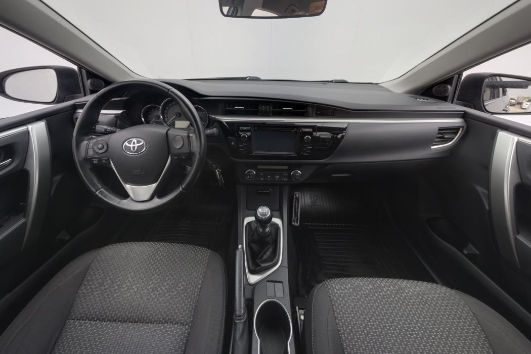 Toyota Corolla 2015