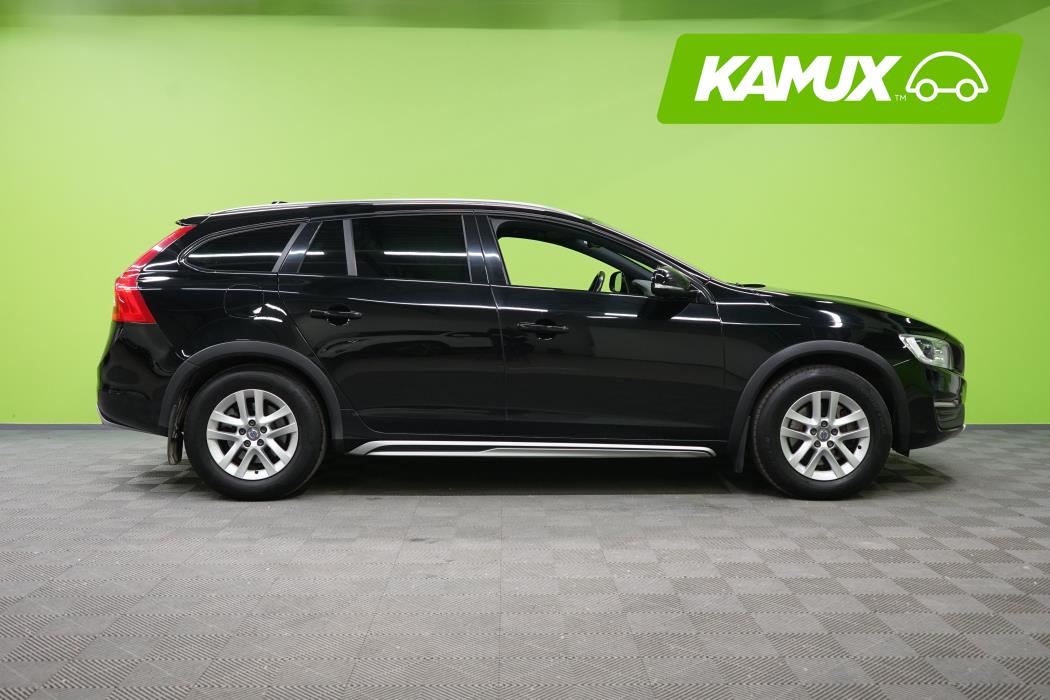 Volvo V60 Cross Country 2017