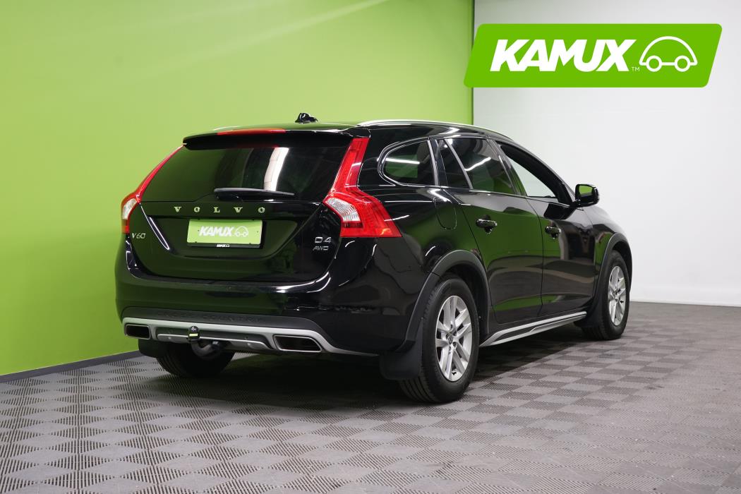 Volvo V60 Cross Country 2017