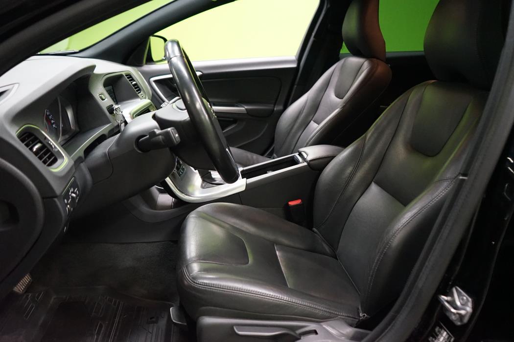 Volvo V60 Cross Country 2017